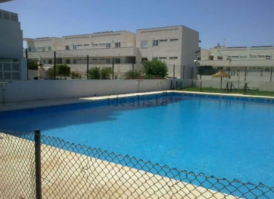 Piso Familiar En El Toyo Apartment Almeria Ngoại thất bức ảnh